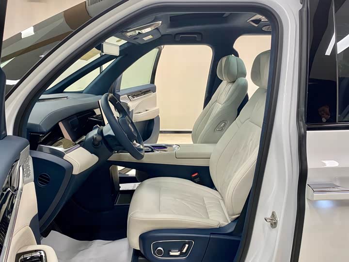 Фото 5 - Zeekr 009