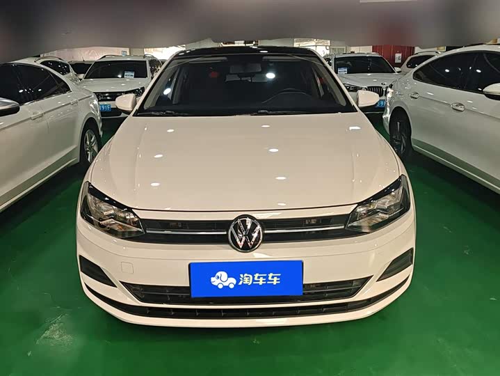 Фото 2 - Volkswagen Polo