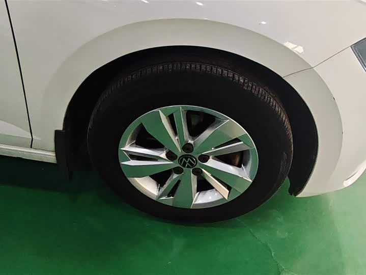 Фото 6 - Volkswagen Polo