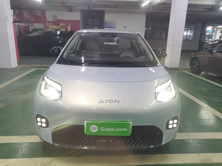 Фото 3 - GAC Aion UT