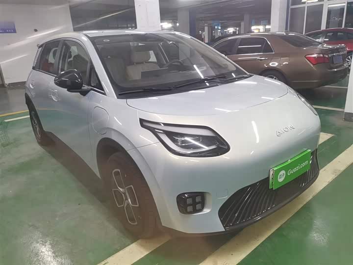 Фото 4 - GAC Aion UT