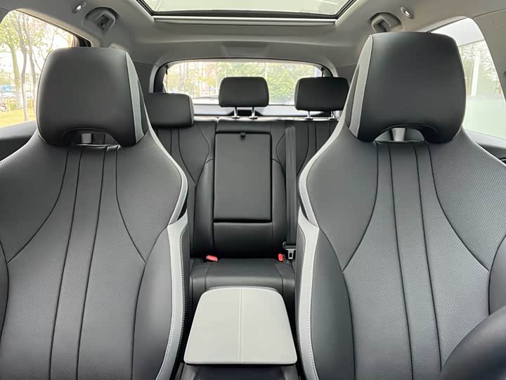 Фото 9 - BYD Sea Lion 05 DM-i Hybrid