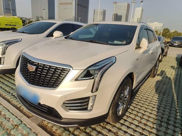 Фото 2 - Cadillac XT5