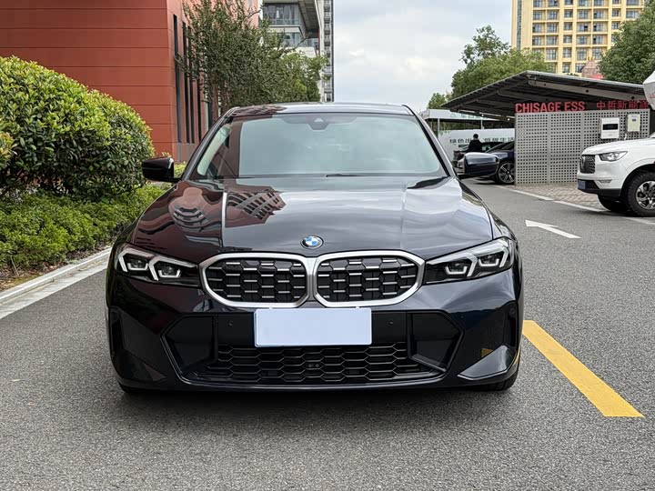 Фото 2 - BMW 3 Series