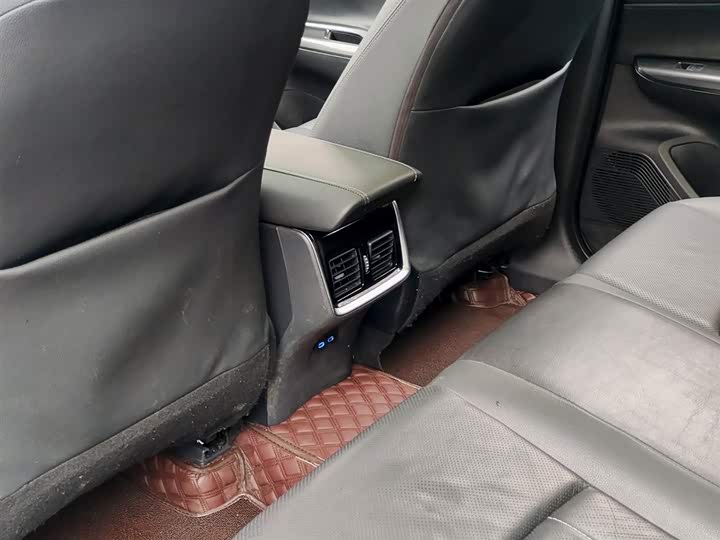 Фото 9 - Toyota Harrier