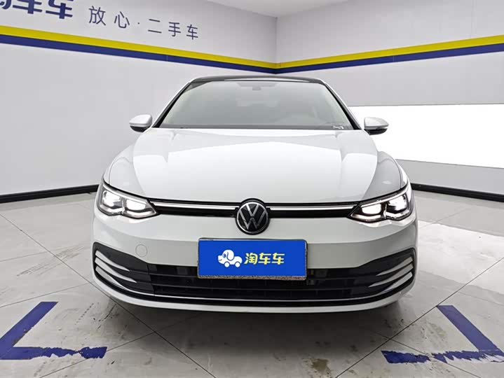 Фото 2 - Volkswagen Golf