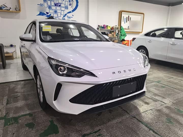 Фото 4 - Roewe i5