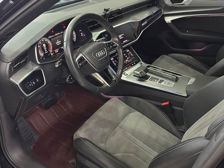 Фото 7 - Audi A6L