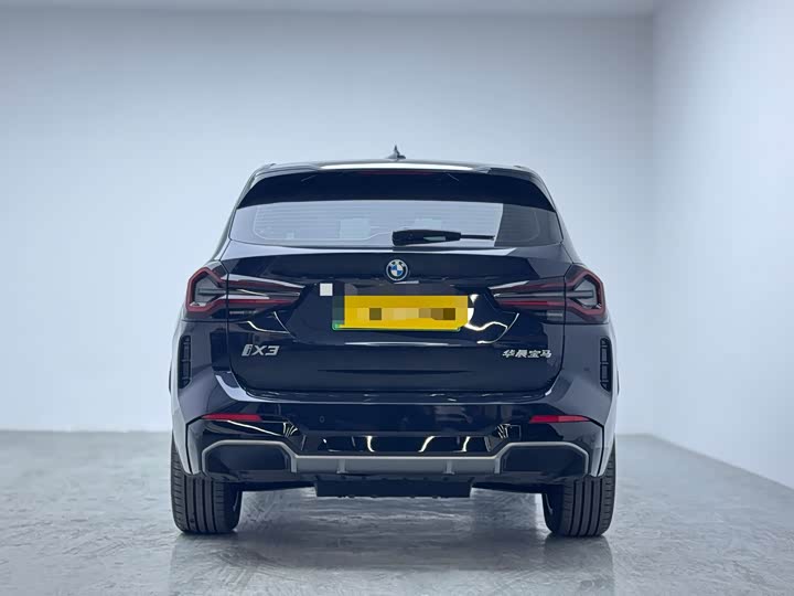 Фото 4 - BMW iX3