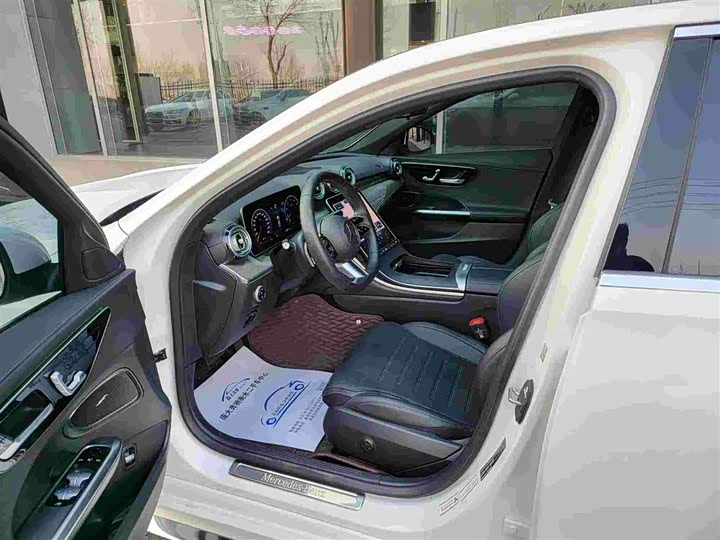 Фото 5 - Mercedes-Benz C-Class