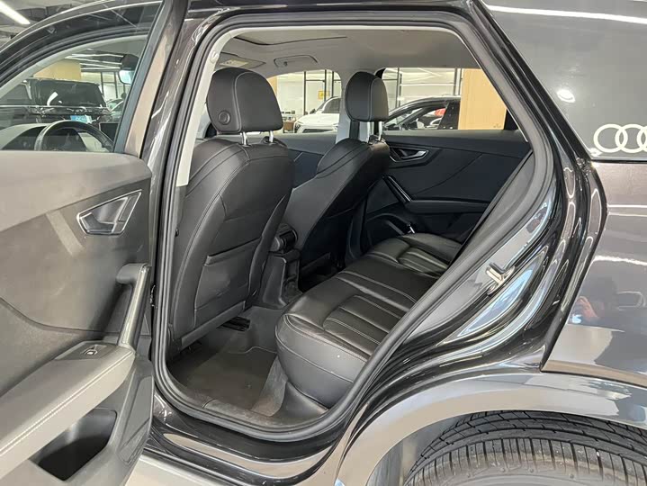 Фото 9 - Audi Q2L