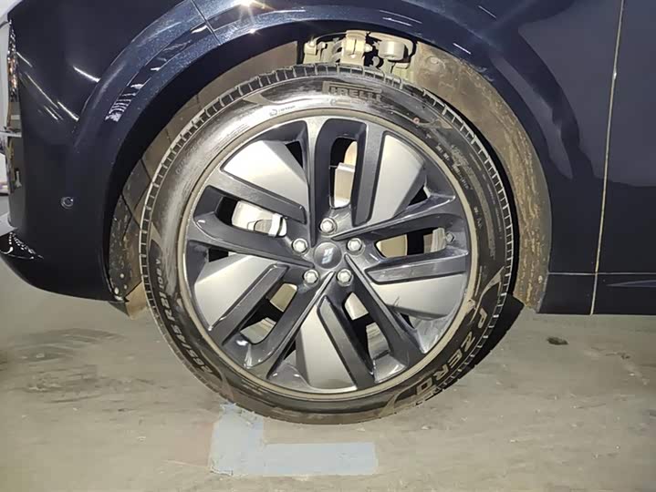 Фото 6 - LiXiang L6