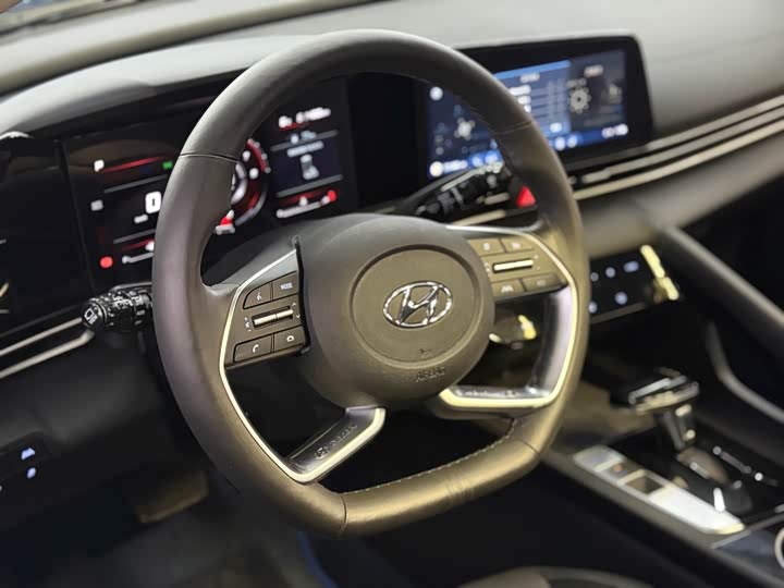 Фото 7 - Hyundai Elantra N line