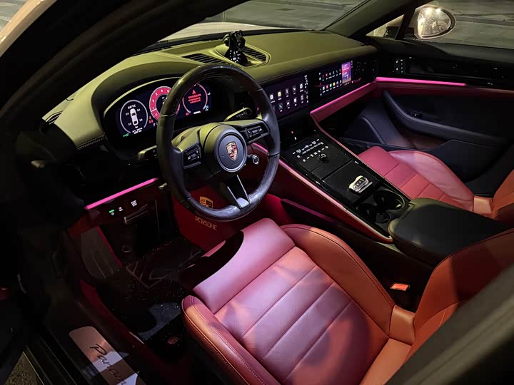 Фото 8 - Porsche Panamera