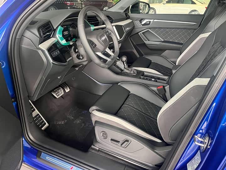 Фото 3 - Audi Q3