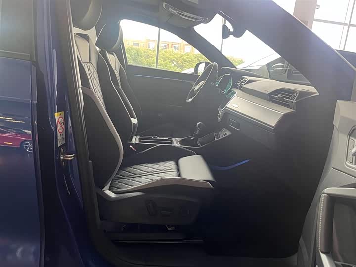 Фото 5 - Audi Q3