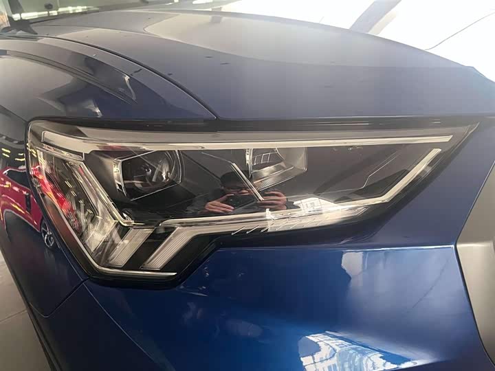 Фото 9 - Audi Q3