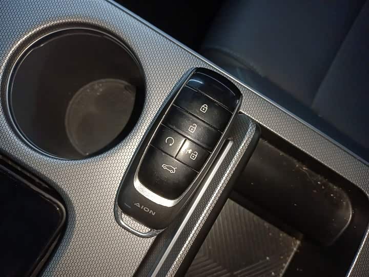 Фото 9 - GAC Aion Y