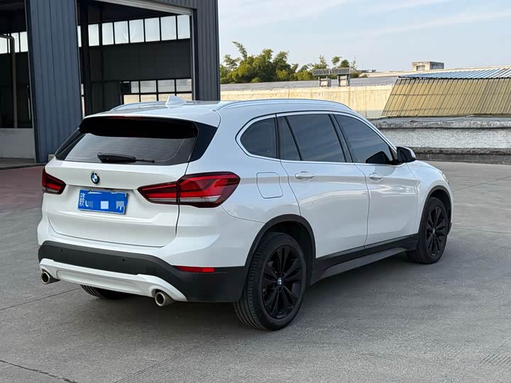 Фото 5 - BMW X1