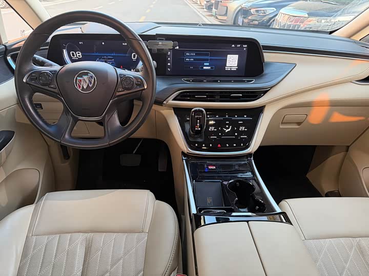 Фото 4 - Buick GL8 ES