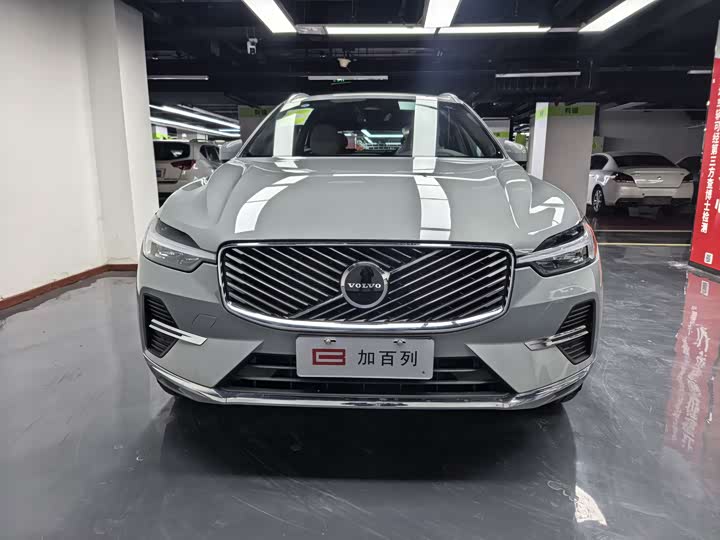 Фото 2 - Volvo XC60