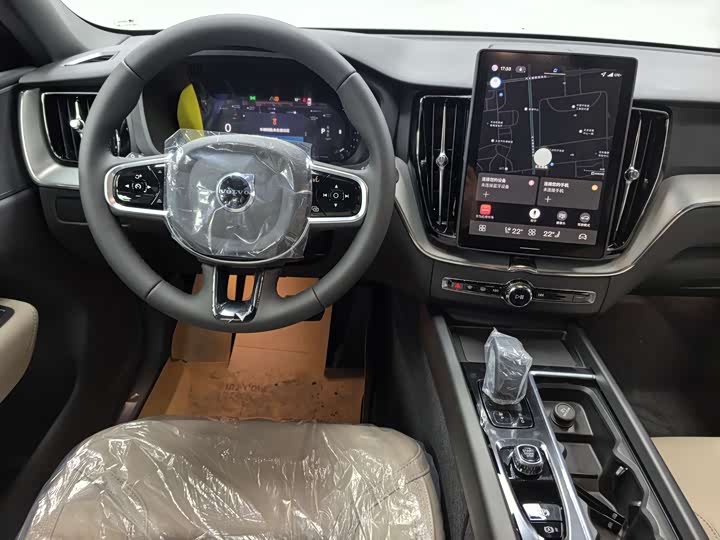 Фото 7 - Volvo XC60