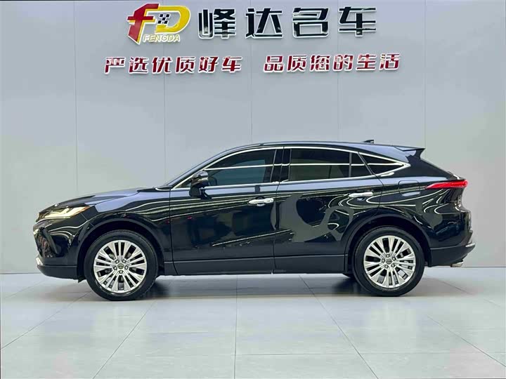 Фото 4 - Toyota Harrier