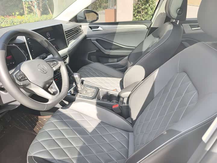 Фото 4 - Volkswagen Sagitar L