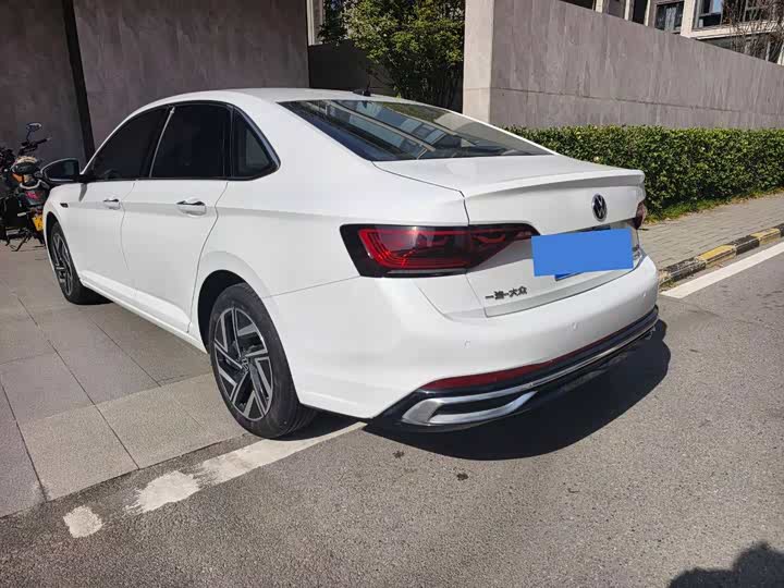 Фото 7 - Volkswagen Sagitar L