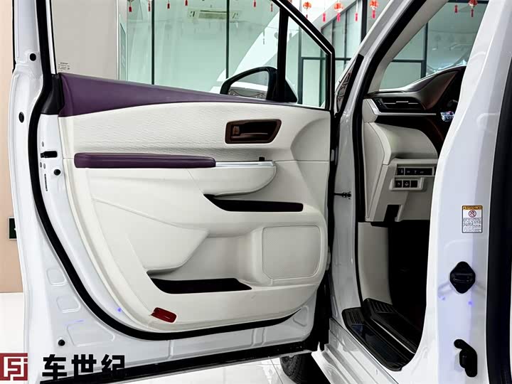 Фото 2 - Toyota Sienna