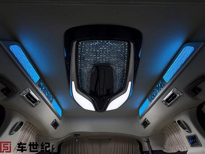 Фото 9 - Toyota Sienna