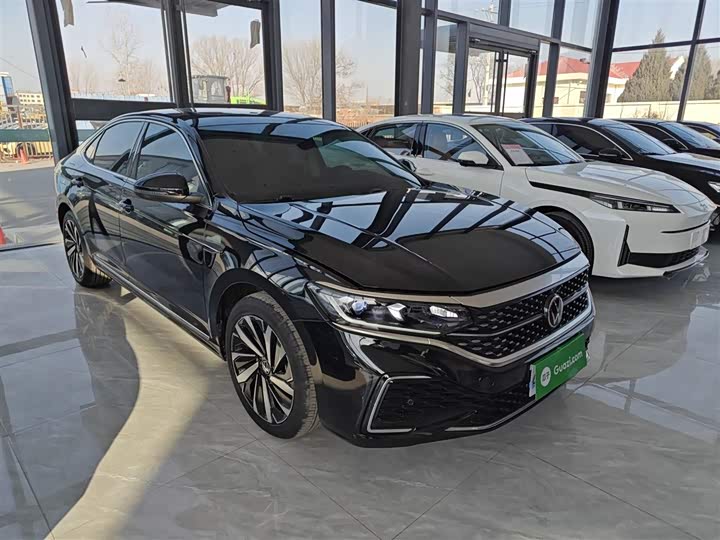 Фото 4 - Volkswagen Passat