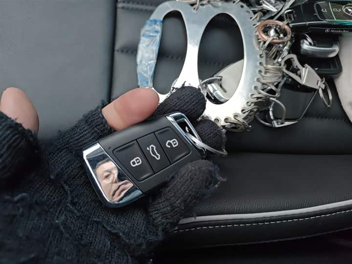 Фото 9 - Volkswagen Passat