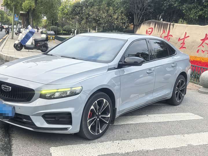 Фото 1 - Geely Preface