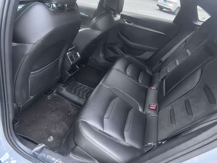 Фото 7 - Geely Preface