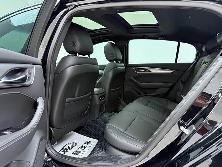 Фото 8 - Cadillac CT5