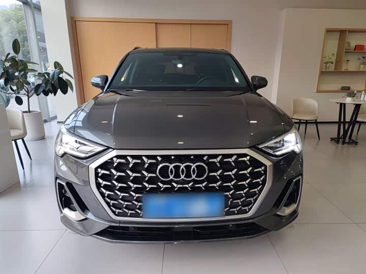 Фото 3 - Audi Q3