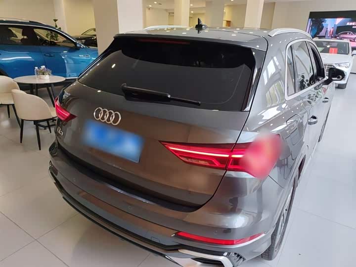 Фото 6 - Audi Q3