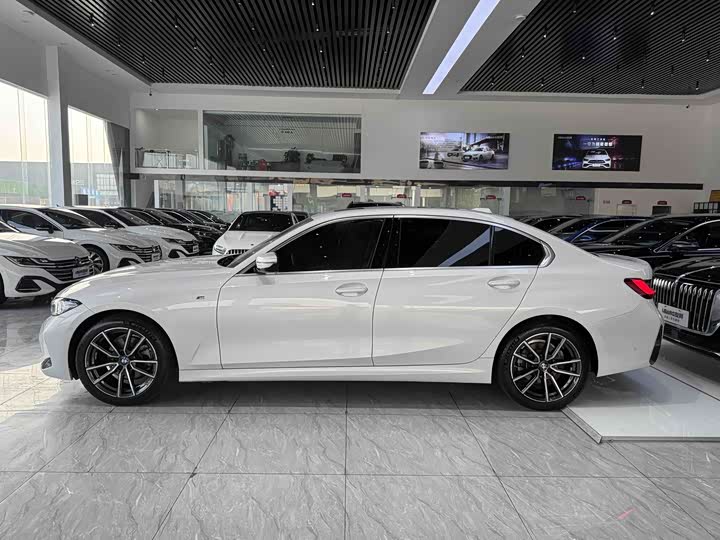 Фото 7 - BMW 3 Series