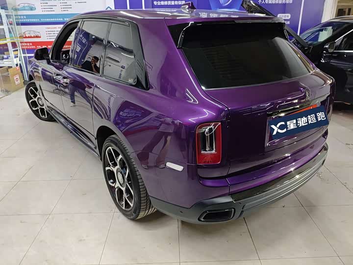 Фото 3 - Rolls-Royce Cullinan