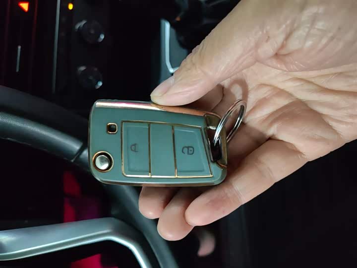 Фото 9 - Volkswagen Lavida