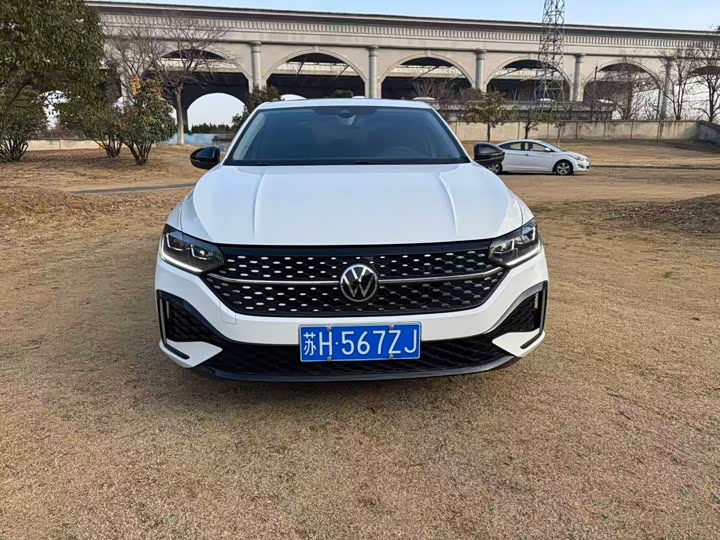 Фото 2 - Volkswagen Lavida