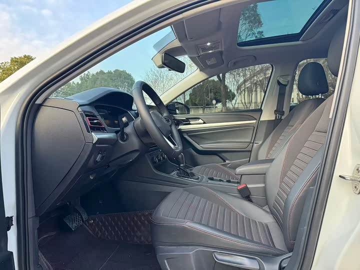 Фото 5 - Volkswagen Lavida