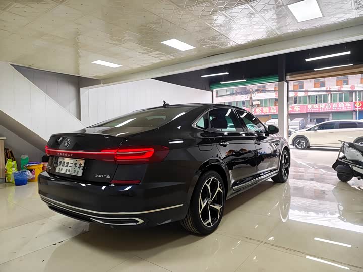 Фото 7 - Volkswagen Passat