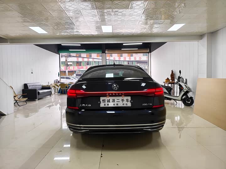 Фото 9 - Volkswagen Passat