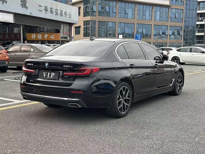 Фото 7 - BMW 5 Series