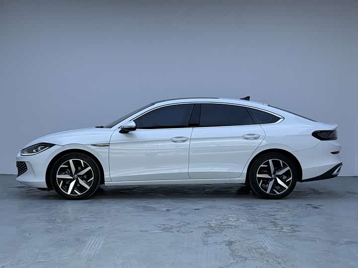 Фото 7 - Volkswagen Lamando L