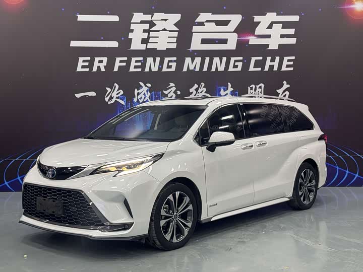 Фото 1 - Toyota Granvia