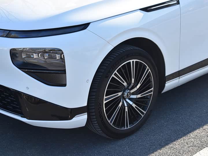 Фото 7 - XPeng G9