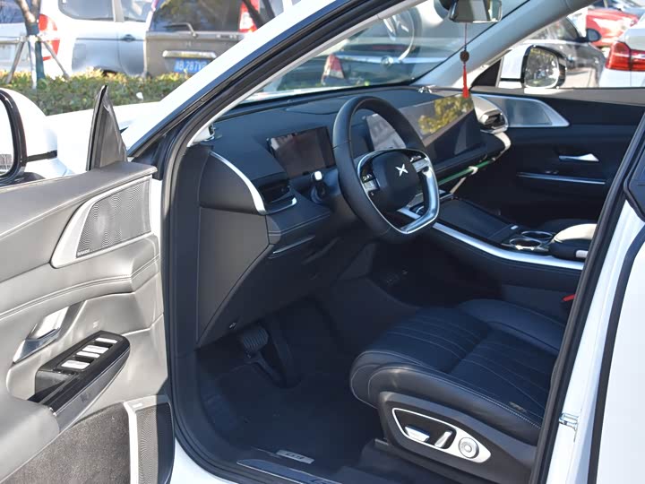 Фото 9 - XPeng G9